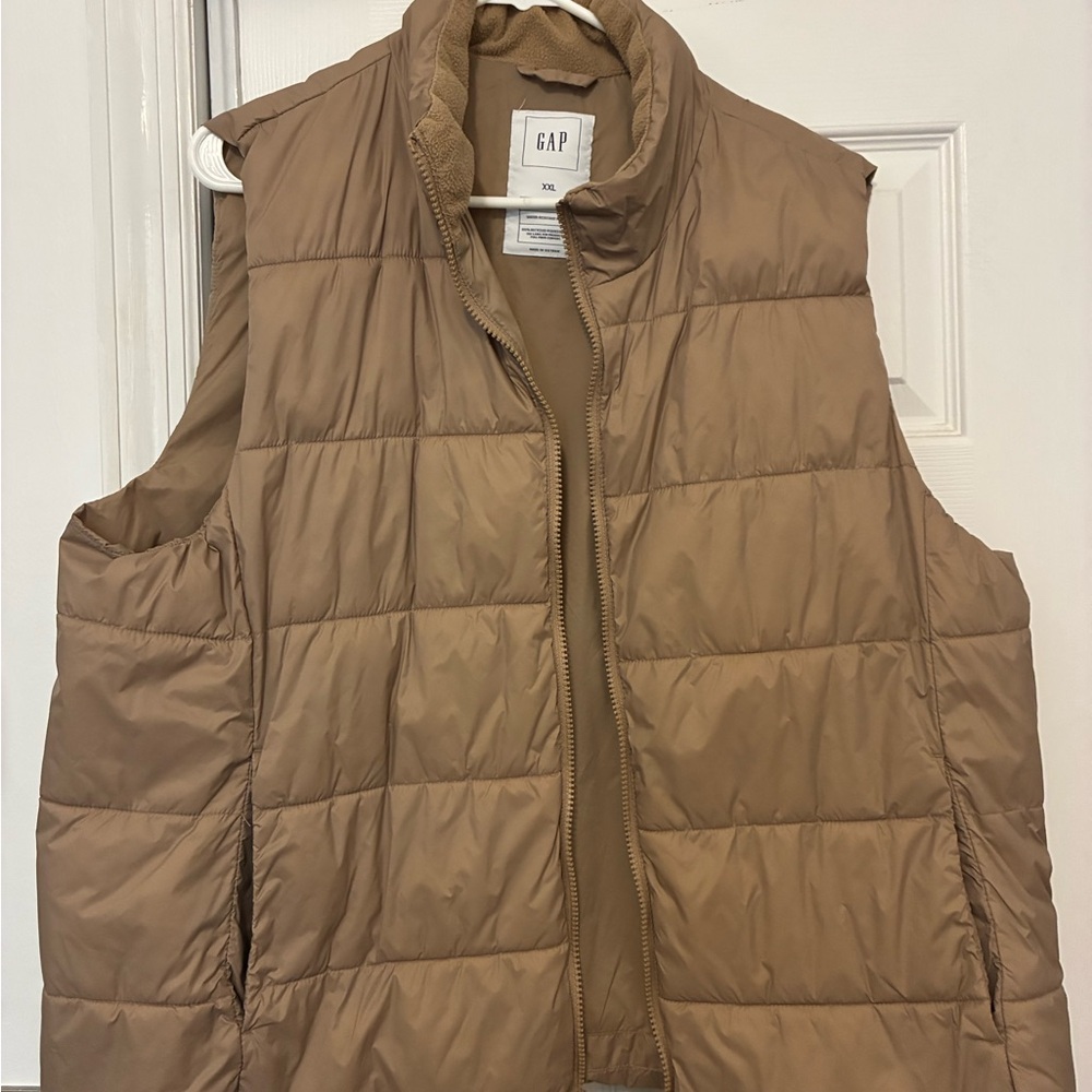 Women’s GAP Tan Quilted Puffer Vest XXL